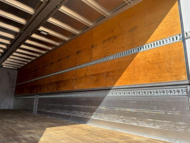 UDトラックス（日産） クオン 大型 ウィング 2PG-CD5CA(102871) 13枚目