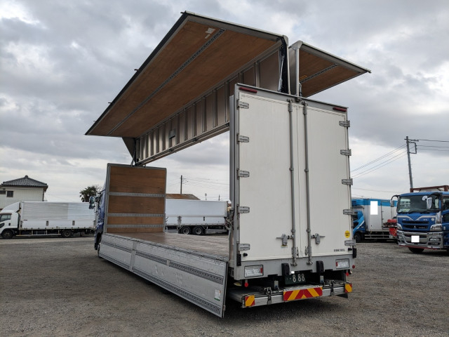 日野 プロフィア 大型 ウィング 2DG-FW1AHJ(102870) 24枚目