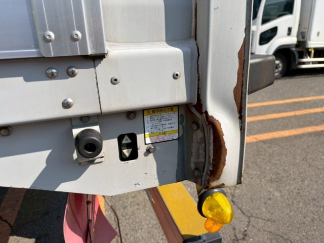 UDトラックス（日産） クオン 大型 ウィング 2PG-CD5CA(102871) 20枚目