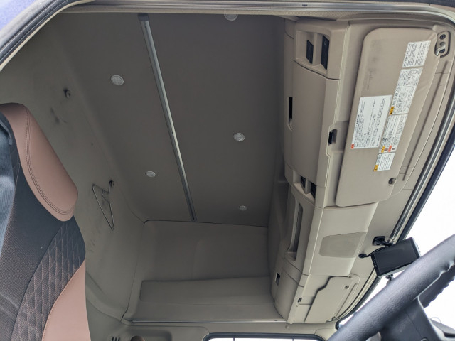 日野 プロフィア 大型 ウィング 2DG-FW1AHJ(102870) 30枚目