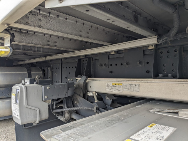 日野 プロフィア 大型 ウィング 2DG-FW1AHJ(102870) 42枚目