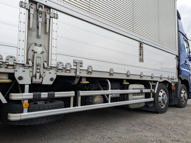 日野 プロフィア 大型 ウィング 2DG-FW1AHJ(102870) 44枚目