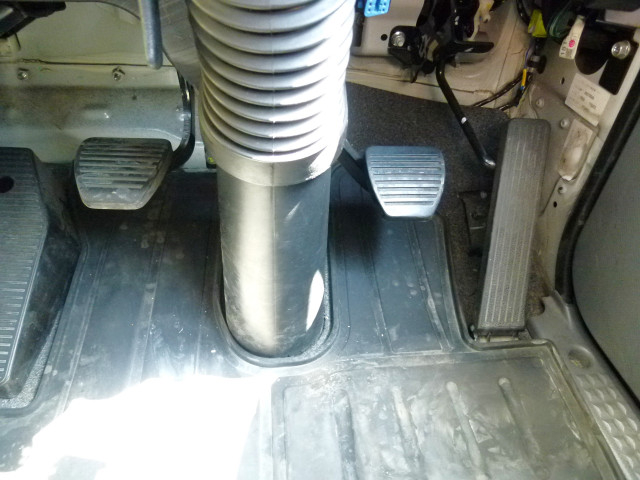 いすゞ フォワード 中型 バン 2RG-FRR90S2(102872) 30枚目