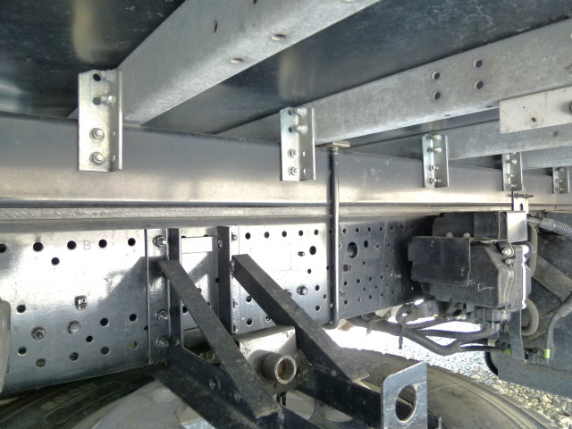 いすゞ フォワード 中型 バン 2RG-FRR90S2(102872) 35枚目