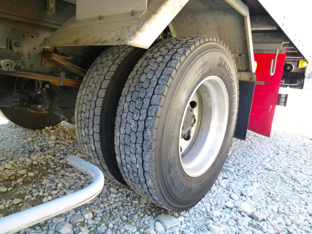 いすゞ フォワード 中型 バン 2RG-FRR90S2(102872) 41枚目