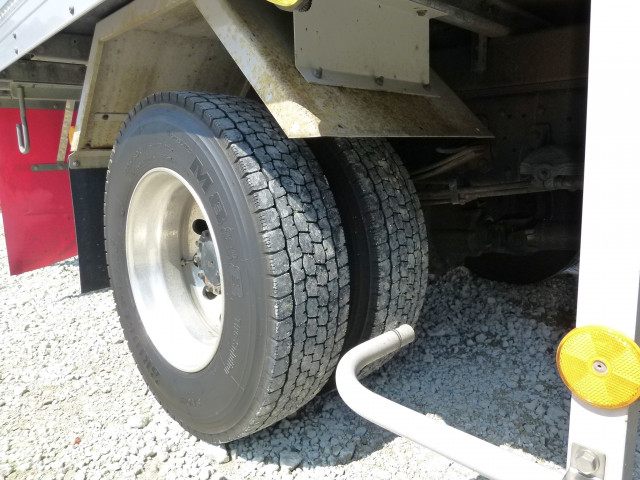 いすゞ フォワード 中型 バン 2RG-FRR90S2(102872) 42枚目