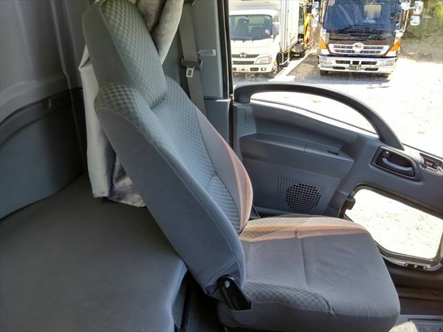 いすゞ フォワード 増トン 冷蔵冷凍バン LKG-FTR90T2(10006) 57枚目