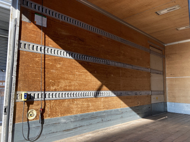 いすゞ エルフ 小型 バン BKG-NMR85AN(102916) 23枚目