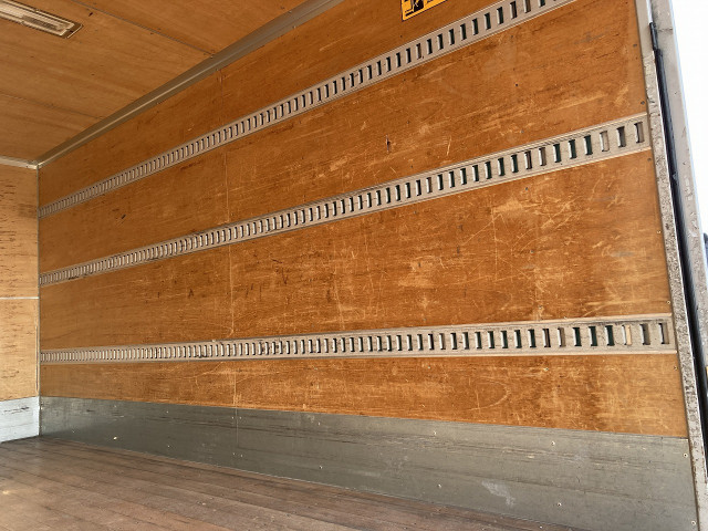 いすゞ エルフ 小型 バン BKG-NMR85AN(102916) 24枚目