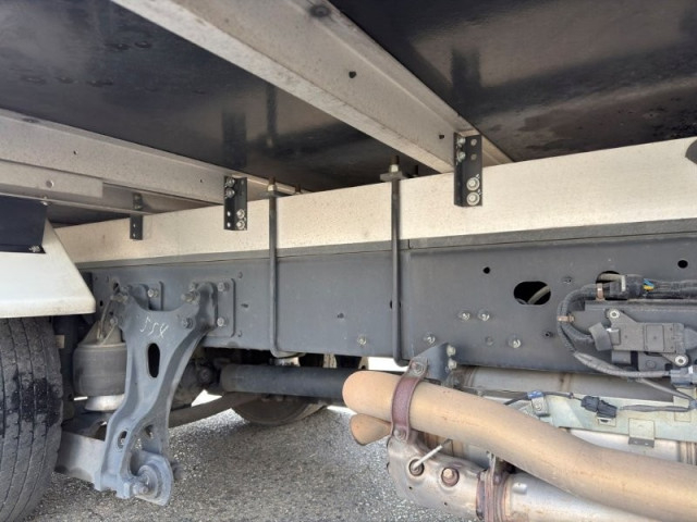 日野 レンジャー 中型 冷蔵冷凍バン 2KG-FC2ABG(102917) 15枚目