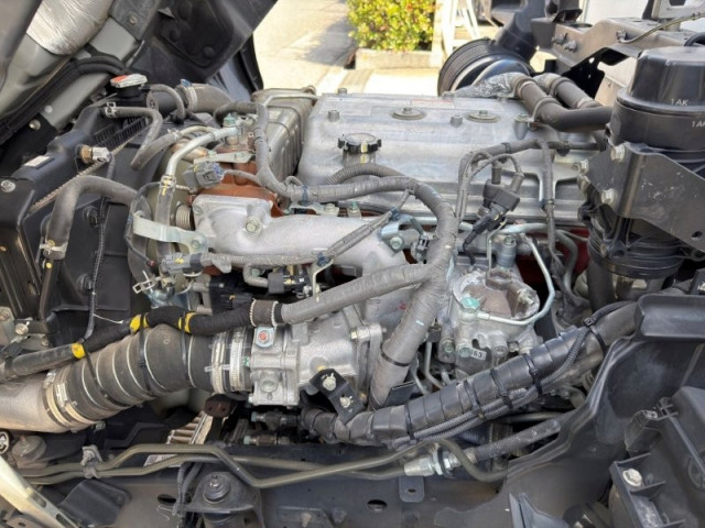 日野 レンジャー 中型 冷蔵冷凍バン 2KG-FC2ABG(102917) 19枚目