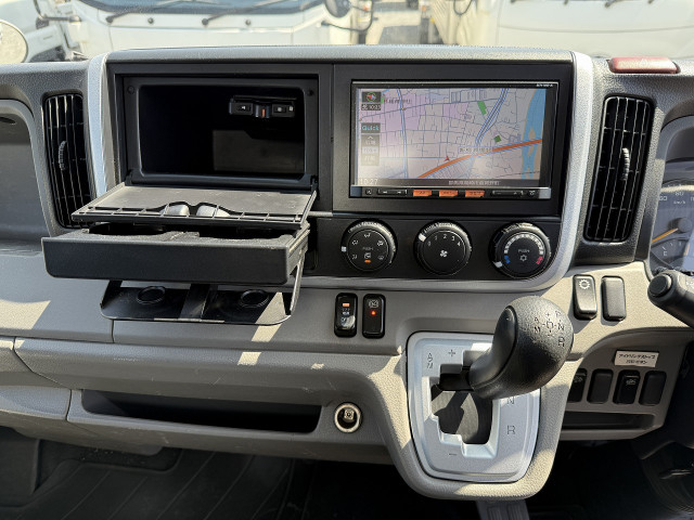 日産自動車 アトラス 小型 バン TRG-FEA5W(102924) 17枚目