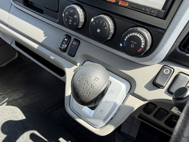 日産自動車 アトラス 小型 バン TRG-FEA5W(102924) 19枚目