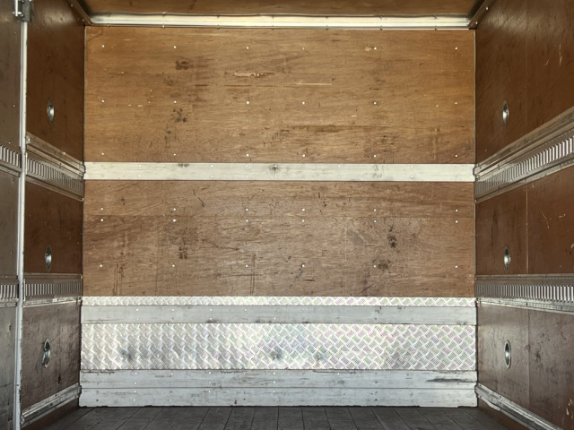 三菱ふそう ファイター 中型 バン 2KG-FK61F(102926) 18枚目