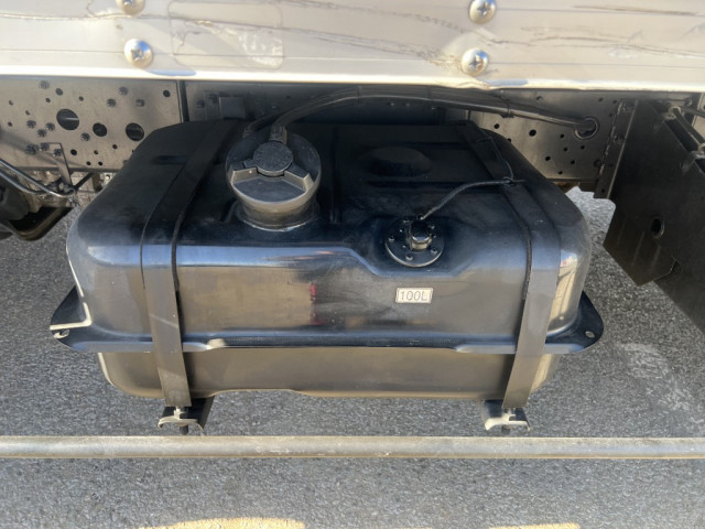 三菱ふそう ファイター 中型 バン 2KG-FK61F(102926) 27枚目