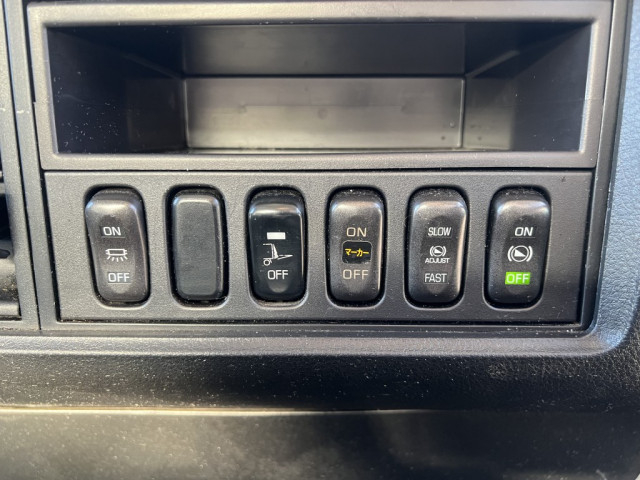 三菱ふそう ファイター 中型 バン 2KG-FK61F(102926) 32枚目