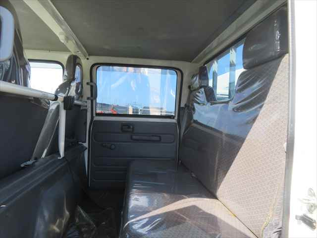 いすゞ エルフ 小型 Wキャブ TRG-NHR85A(102927) 27枚目