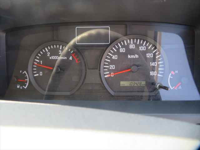 いすゞ エルフ 小型 Wキャブ TRG-NHR85A(102927) 29枚目