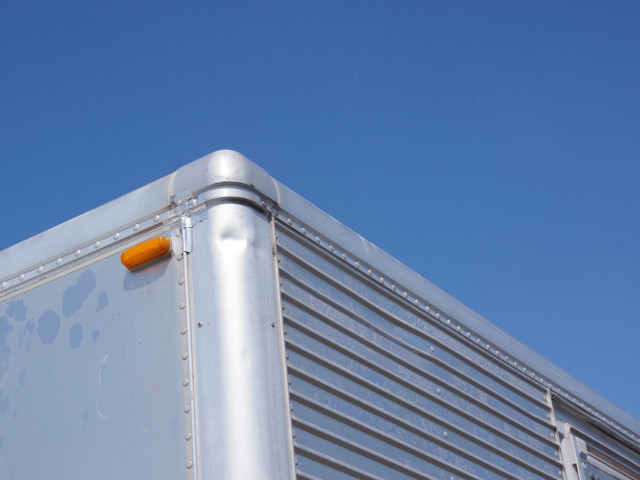 三菱ふそう ファイター 中型 バン 2KG-FK61F(102930) 24枚目