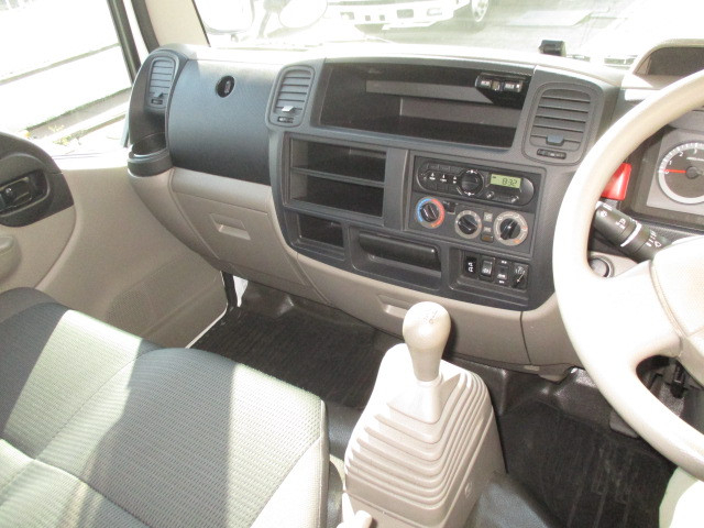 Nissan atlas Small Wing body SKG-TZ3F24(102931) 16枚目