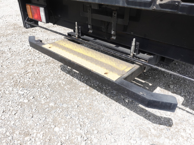 いすゞ エルフ 小型 冷蔵冷凍バン TPG-NPR85AN(102934) 18枚目