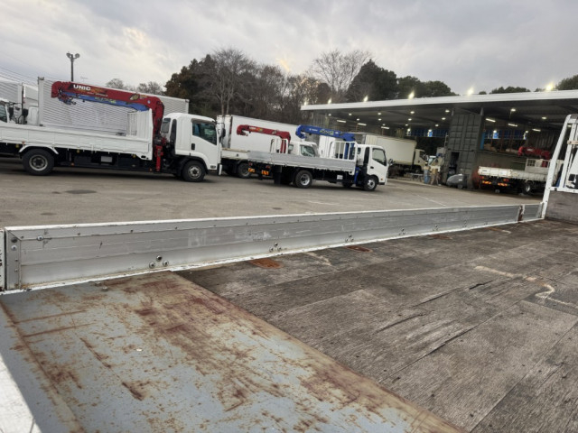 三菱ふそう ファイター 中型 平ボディ（クレーン付） 2KG-FK61F(102935) 9枚目