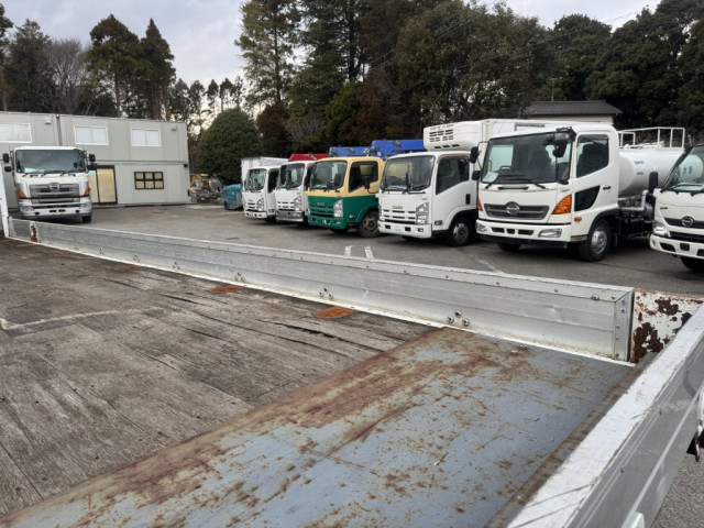 三菱ふそう ファイター 中型 平ボディ（クレーン付） 2KG-FK61F(102935) 10枚目