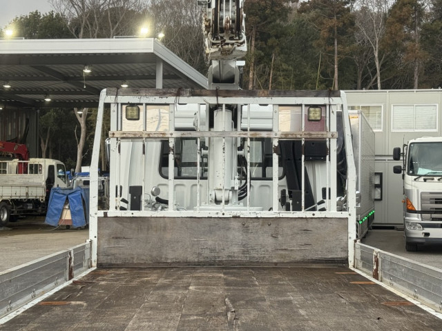 三菱ふそう ファイター 中型 平ボディ（クレーン付） 2KG-FK61F(102935) 12枚目