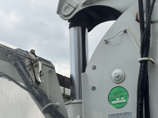 三菱ふそう ファイター 中型 平ボディ（クレーン付） 2KG-FK61F(102935) 16枚目