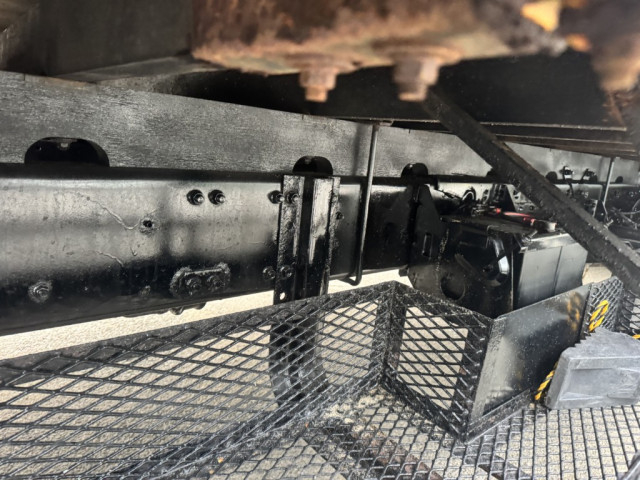 三菱ふそう ファイター 中型 平ボディ（クレーン付） 2KG-FK61F(102935) 26枚目