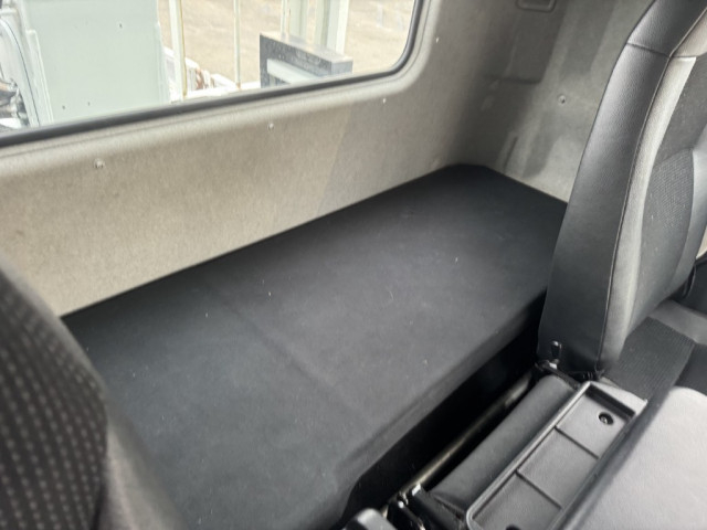 三菱ふそう ファイター 中型 平ボディ（クレーン付） 2KG-FK61F(102935) 39枚目