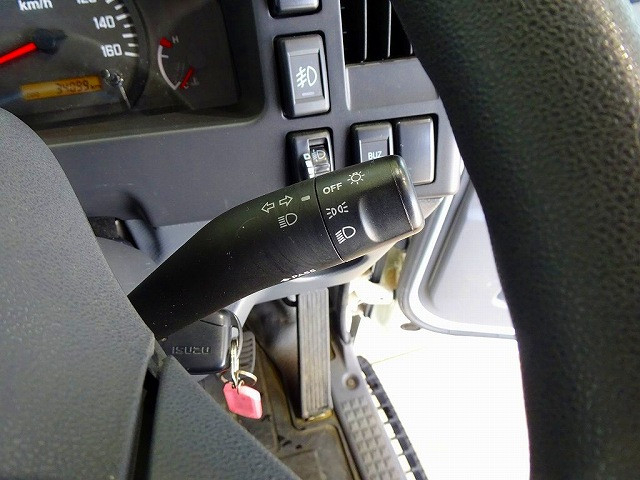 いすゞ エルフ 小型 平ボディ TRG-NLR85AN(102939) 19枚目