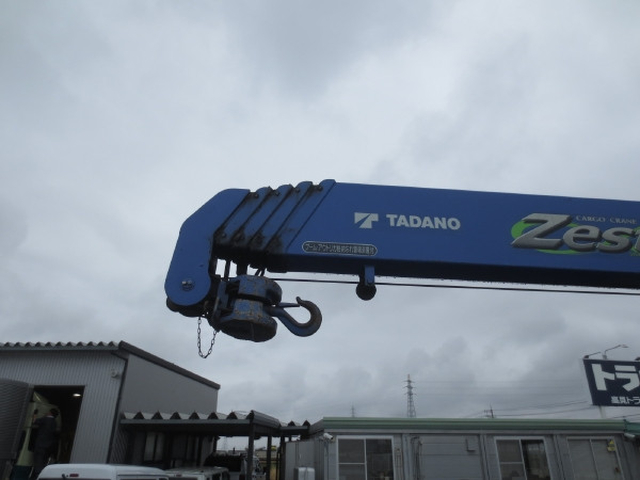 いすゞ フォワード 中型 平ボディ（クレーン付） TKG-FRR90S1(102946) 12枚目