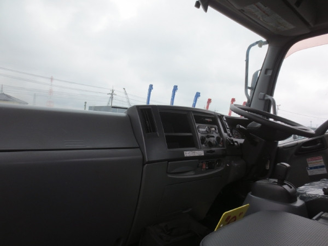 いすゞ フォワード 中型 平ボディ（クレーン付） TKG-FRR90S1(102946) 15枚目