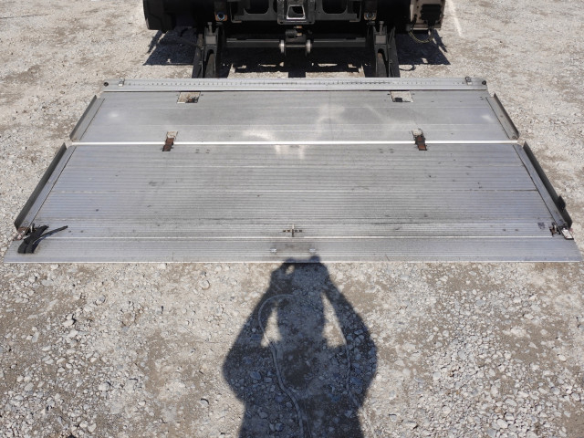 日野 レンジャー 中型 ウィング TKG-FD9JLAG(102948) 16枚目