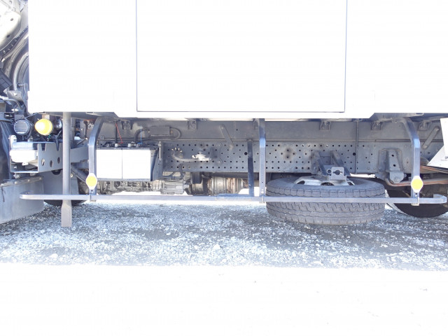 いすゞ エルフ 小型 冷蔵冷凍バン TPG-NPR85AN(102950) 24枚目