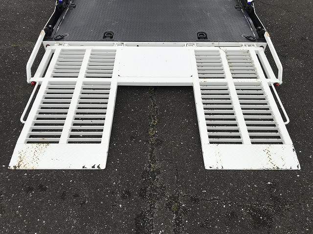 いすゞ エルフ 小型 キャリアカー 2RG-NPR88AN(102952) 17枚目