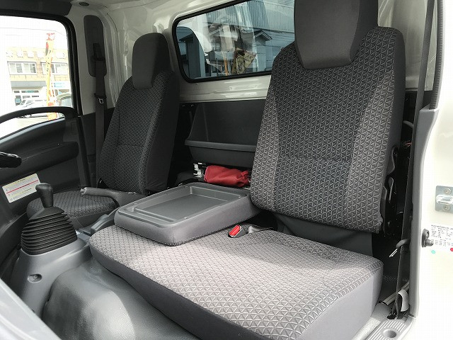 いすゞ エルフ 小型 キャリアカー 2RG-NPR88AN(102952) 34枚目