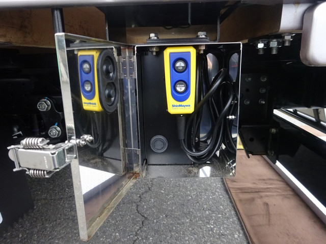 三菱ふそう キャンター 小型 平ボディ 2RG-FGA50(102953) 16枚目