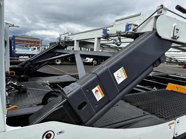 三菱ふそう キャンター 小型 キャリアカー 2PG-FEB90(102956) 24枚目