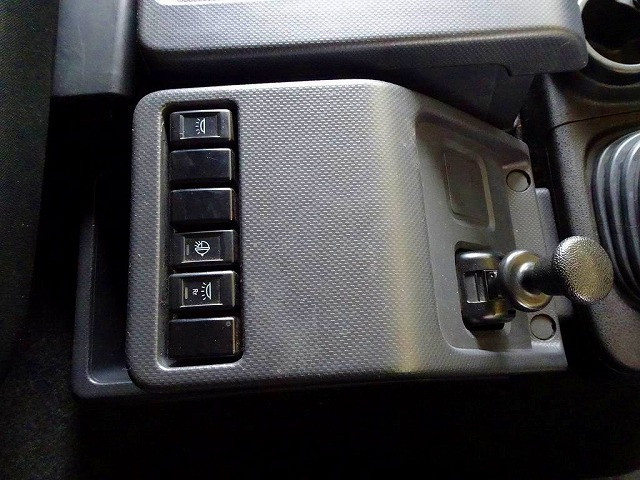 いすゞ ギガ 大型 ウィング 2PG-CYJ77C(102957) 17枚目