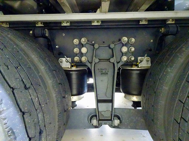 いすゞ ギガ 大型 ウィング 2PG-CYJ77C(102957) 41枚目