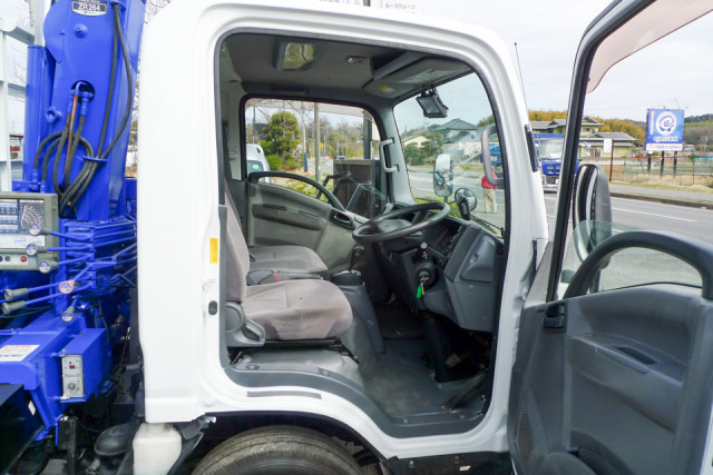 マツダ タイタン 小型 平ボディ（クレーン付） TKG-LMR85N(102968) 29枚目