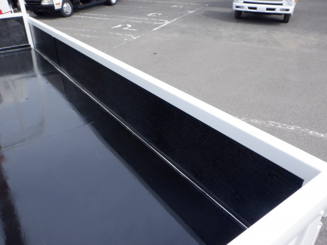 いすゞ エルフ 小型 平ボディ（クレーン付） TKG-NKR85R(102982) 10枚目