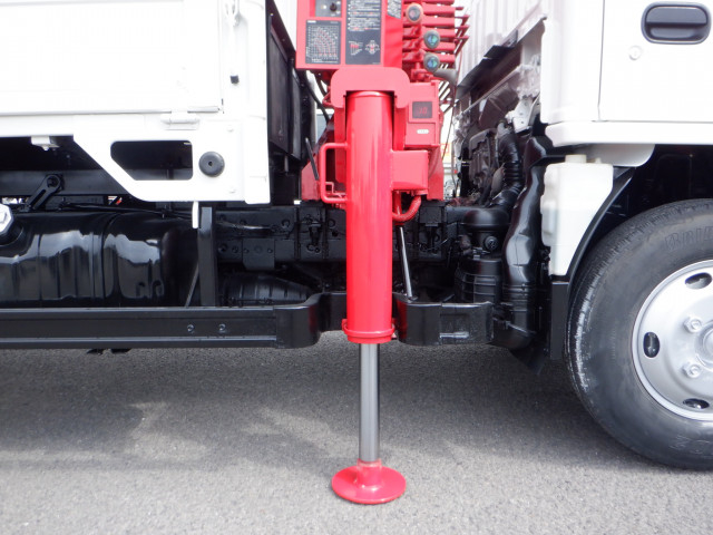 いすゞ エルフ 小型 平ボディ（クレーン付） TKG-NKR85R(102982) 16枚目