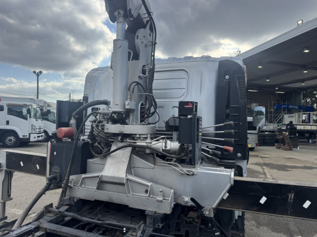 いすゞ エルフ 小型 平ボディ（クレーン付） SKG-NPR85YN(102984) 18枚目