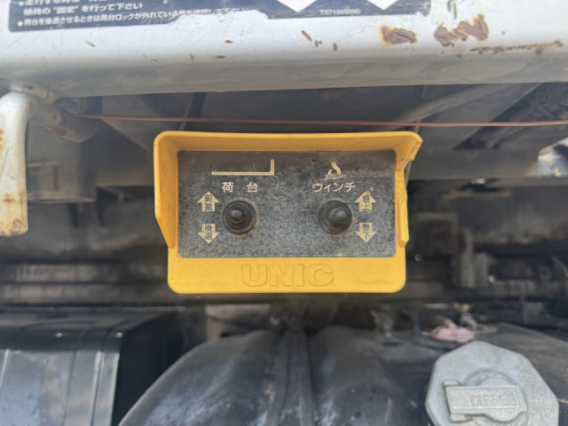 いすゞ エルフ 小型 平ボディ（クレーン付） SKG-NPR85YN(102984) 19枚目