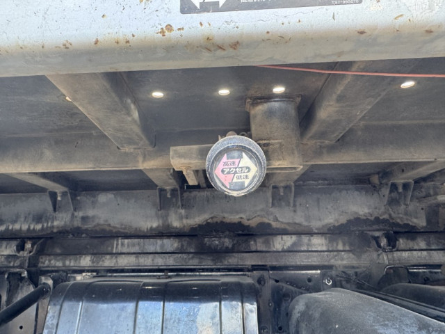 いすゞ エルフ 小型 平ボディ（クレーン付） SKG-NPR85YN(102984) 20枚目