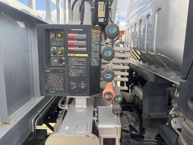 いすゞ エルフ 小型 平ボディ（クレーン付） SKG-NPR85YN(102984) 27枚目