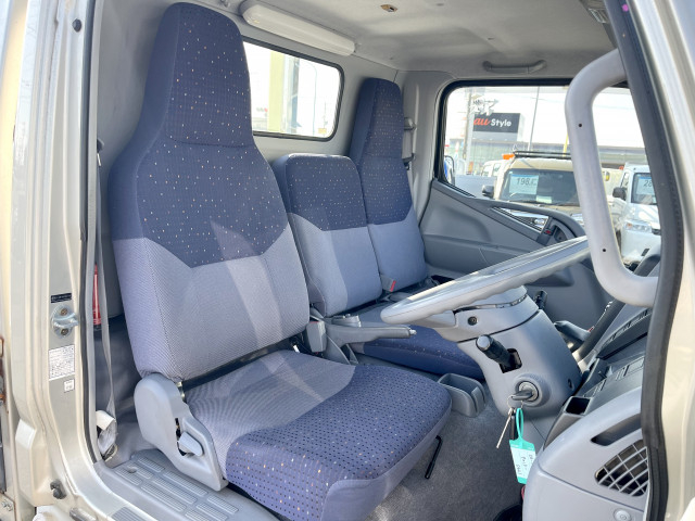 三菱ふそう キャンターガッツ 小型 平ボディ CBF-FB700B(102986) 14枚目